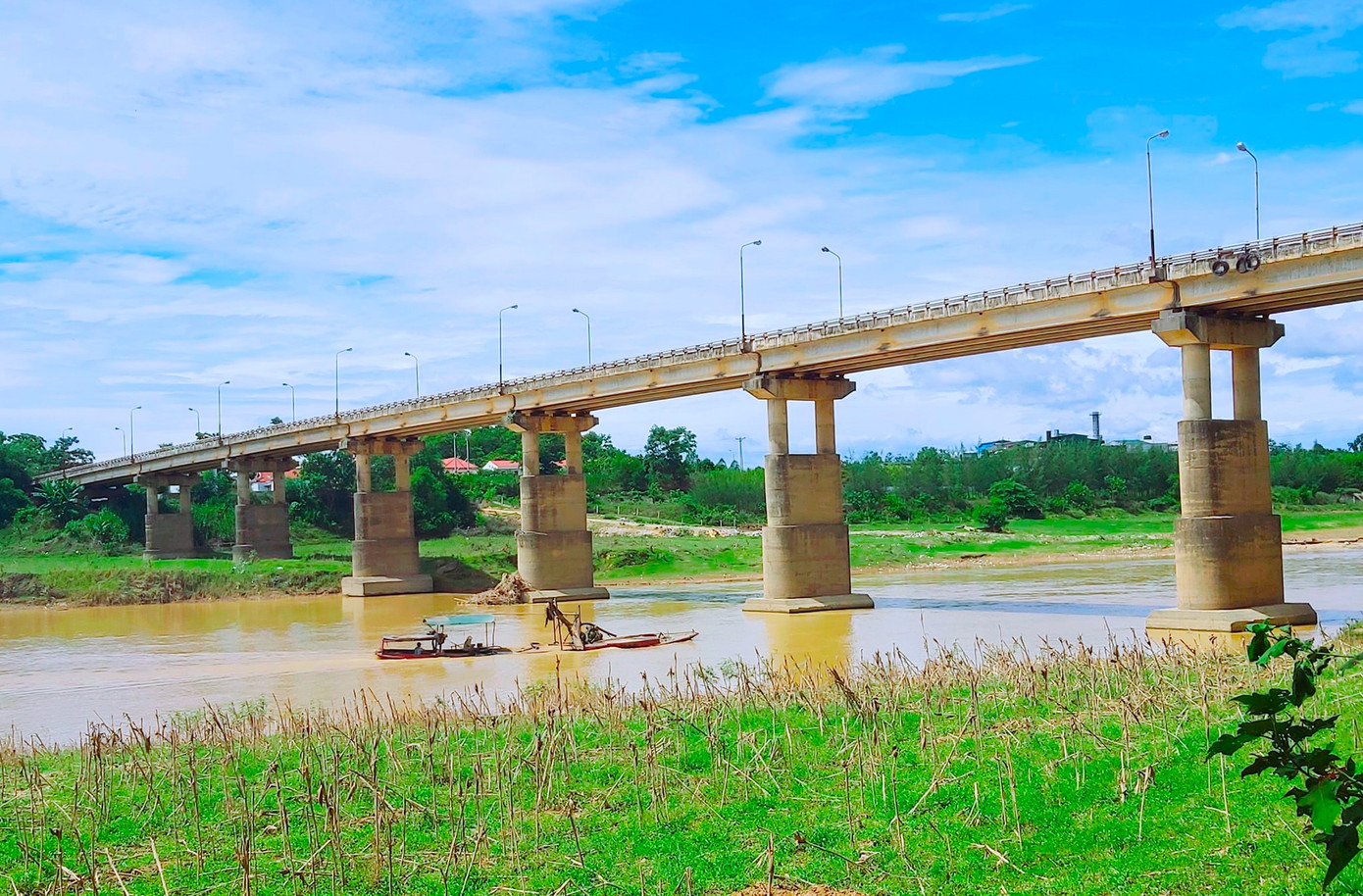 Cầu Rỏi nơi xảy ra sự việc. (Ảnh: TKN).