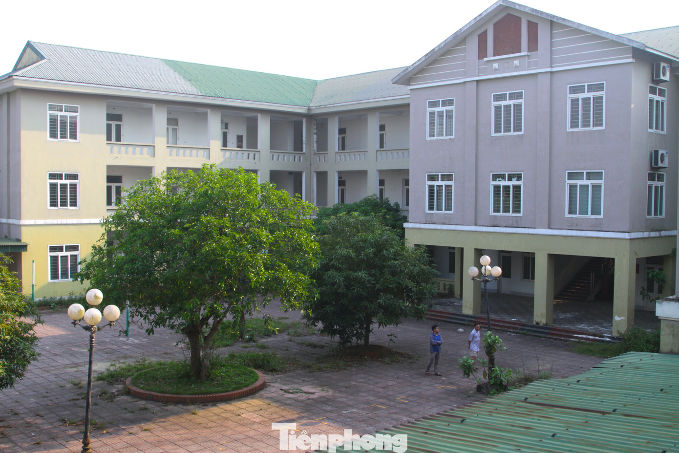 Năm 2019, Trung tâm phòng chống HIV/AIDS (thuộc Sở Y tế tỉnh Nghệ An) chính thức biên chế về Trung tâm Kiểm soát bệnh tật tỉnh Nghệ An (CDC Nghệ An) khi đơn vị này được thành lập.