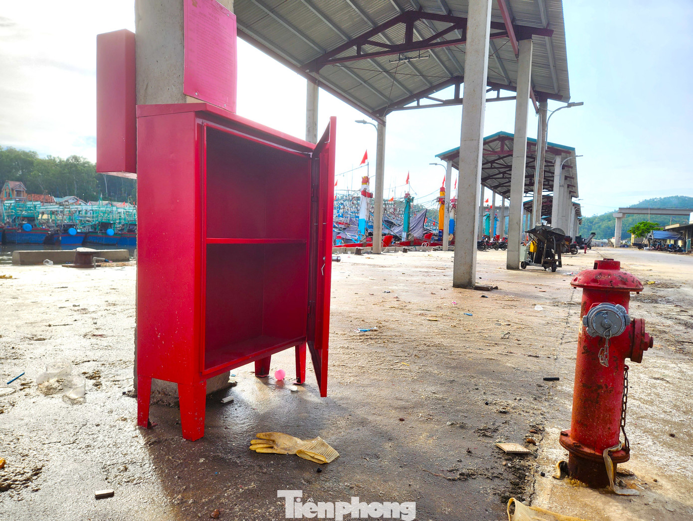 Hệ thống chữa cháy được đầu tư hiện đại tiền tỷ. Hệ thống chữa cháy được đầu tư hiện đại tiền tỷ.