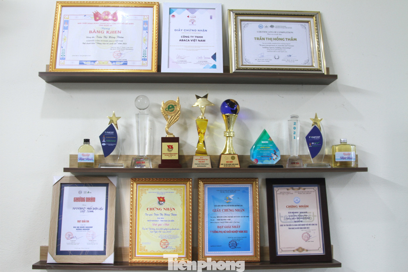 Dự án muối của vợ chồng Vinh đã đạt nhiều giải thưởng lớn ở các cuộc thi khởi nghiệp.