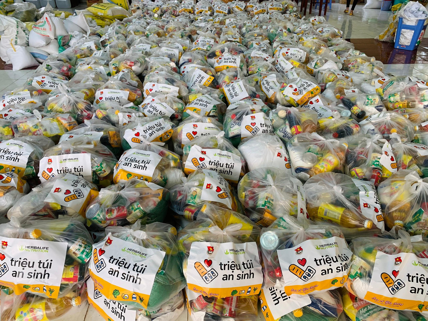 Herbalife Việt Nam ủng hộ dự án "Hàng triệu túi an sinh" do T.Ư Đoàn khởi xướng Herbalife Việt Nam ủng hộ dự án "Hàng triệu túi an sinh" do T.Ư Đoàn khởi xướng