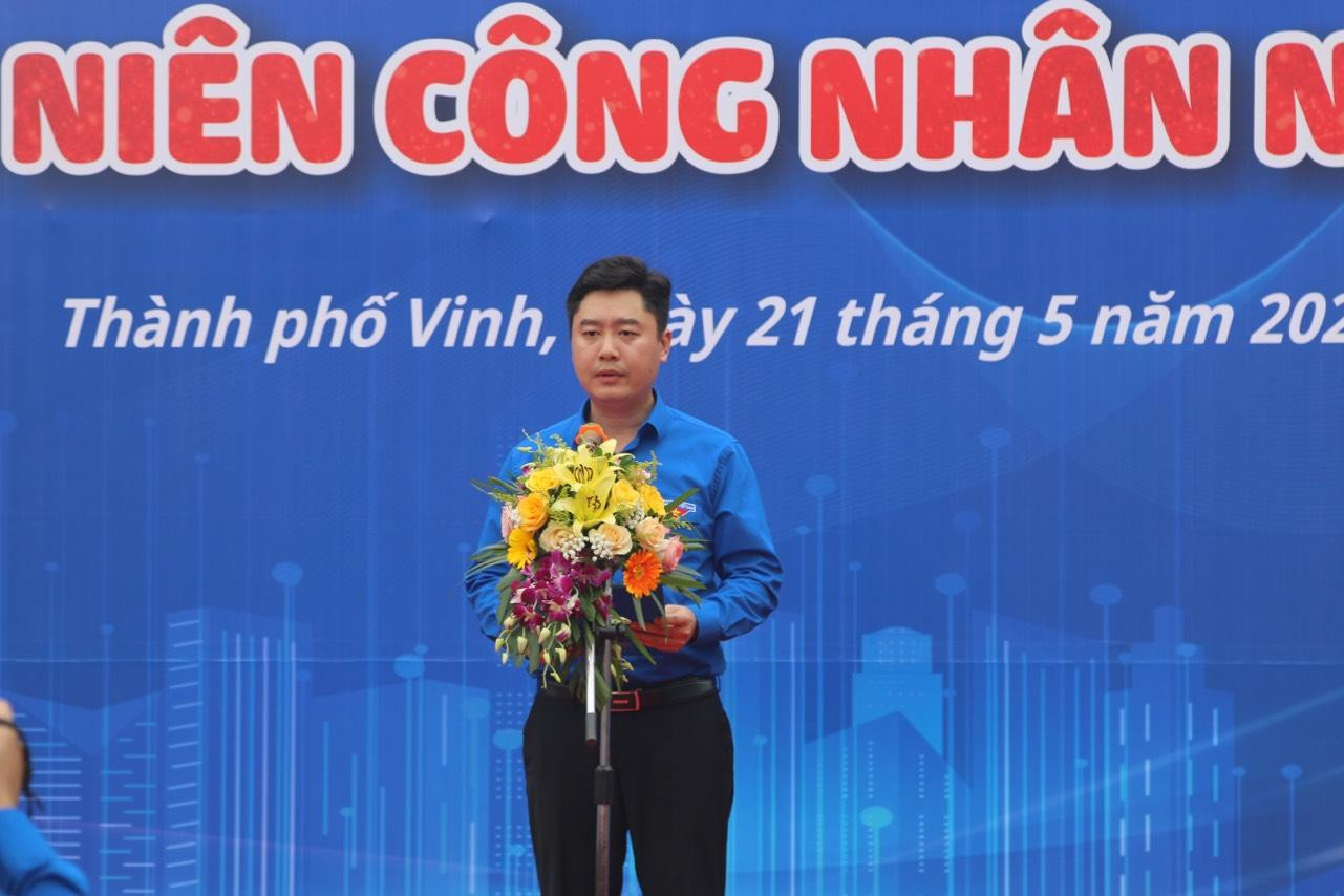Anh Lê Văn Lương - Ủy viên BCH T.Ư Đoàn, Bí thư Tỉnh Đoàn Nghệ An phát biểu tại Ngày hội.