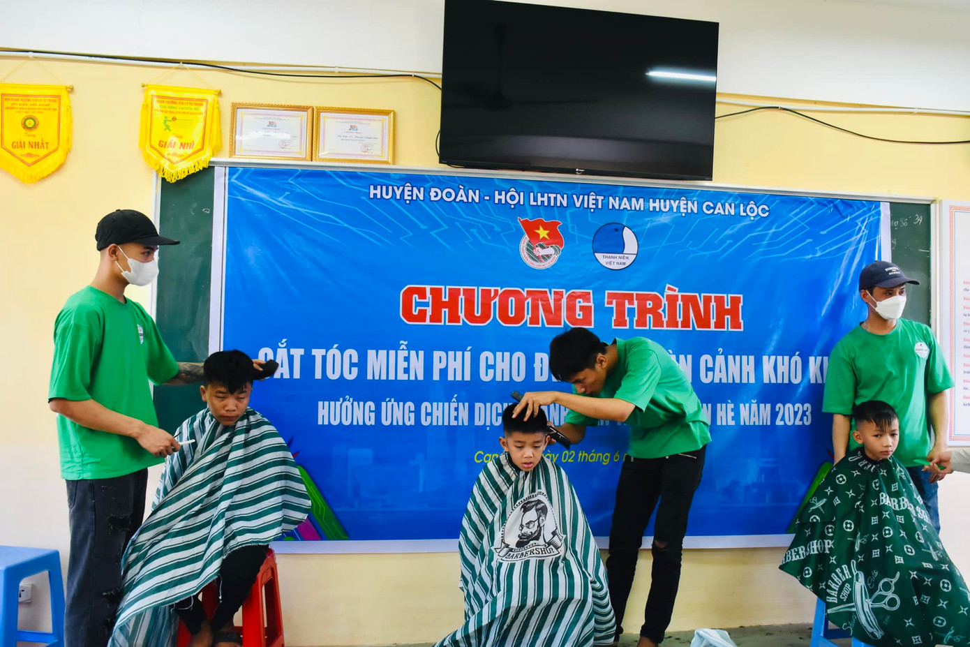 Các hoạt động hưởng ứng chiến dịch thanh niên tình nguyện hè 2023. Các hoạt động hưởng ứng chiến dịch thanh niên tình nguyện hè 2023.