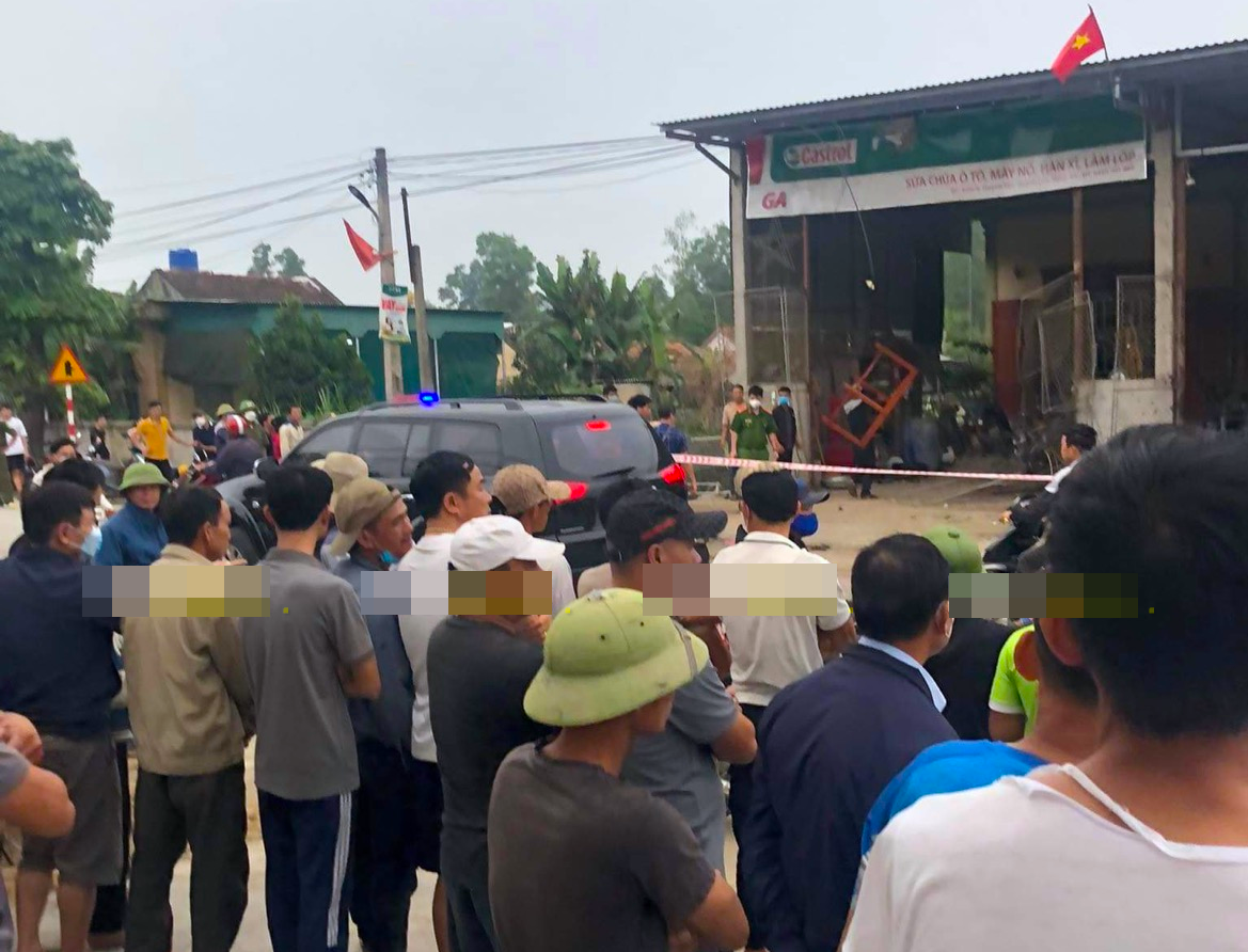 Cơ quan công an có mặt tại hiện trường điều tra vụ nổ.