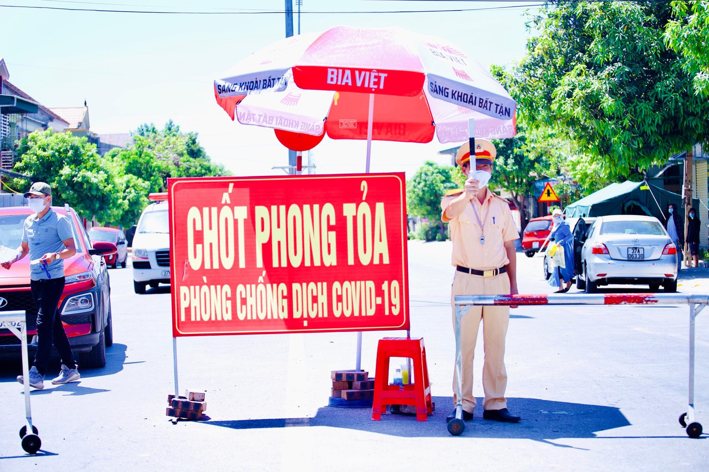 Thành phố Vinh lập 14 chốt kiểm soát ở các cửa ngõ vào thành phố.