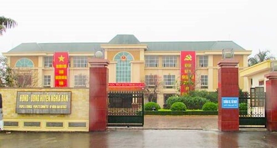 Trụ sở UBND huyện Nghĩa Đàn nơi ông Trần Anh Tuấn và Lê Quang Sáng công tác. Trụ sở UBND huyện Nghĩa Đàn nơi ông Trần Anh Tuấn và Lê Quang Sáng công tác.