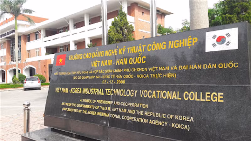 Chùm ca bệnh ở trường CĐ Việt-Hàn.