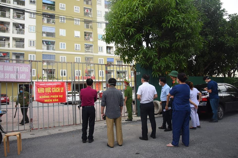 Thành phố Vinh chỉ phong tỏa diện hẹp vùng nguy cơ cao. Thành phố Vinh chỉ phong tỏa diện hẹp vùng nguy cơ cao.