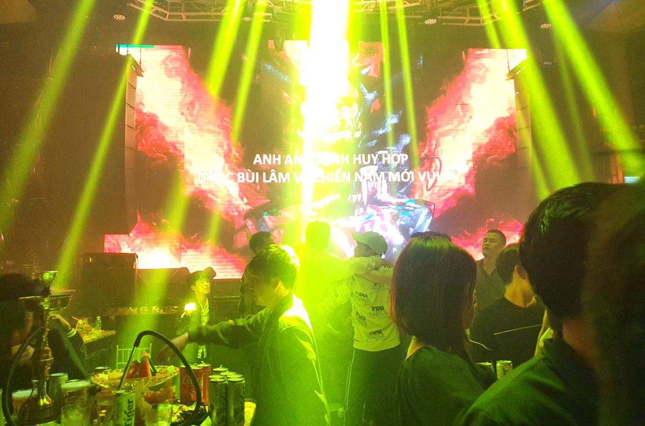 Quán bar, karaoke ở các địa phương có cấp độ dịch 1 đến 3 được phép mở cửa trở lại từ sáng 8/4