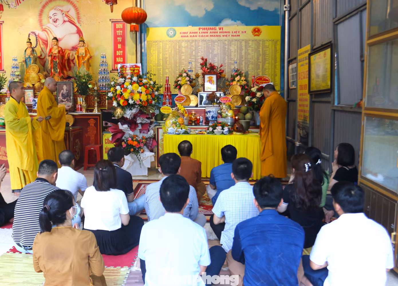 Chiều tối 27/7, tại chùa Da (hay còn gọi chùa Âu Lạc, Âu Lạc Cổ Tự) ở xã Hưng Lộc, TP. Vinh, Nghệ An đã tổ chức lễ tưởng niệm, tri ân các nhà báo, phóng viên liệt sĩ đang được thờ phụng tại chùa.