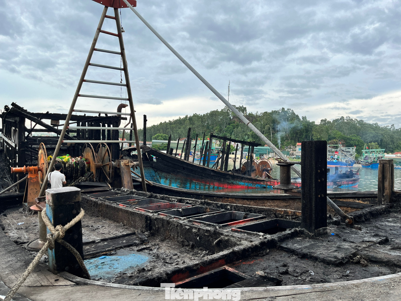 Trước thiệt hại lớn từ vụ cháy gây ra, chính quyền địa phương, một số tổ chức đã kêu gọi mọi người, các nhà hảo tâm thăm hỏi, động viên các chủ tàu và thuyền viên sớm vượt qua mất mát lớn này.