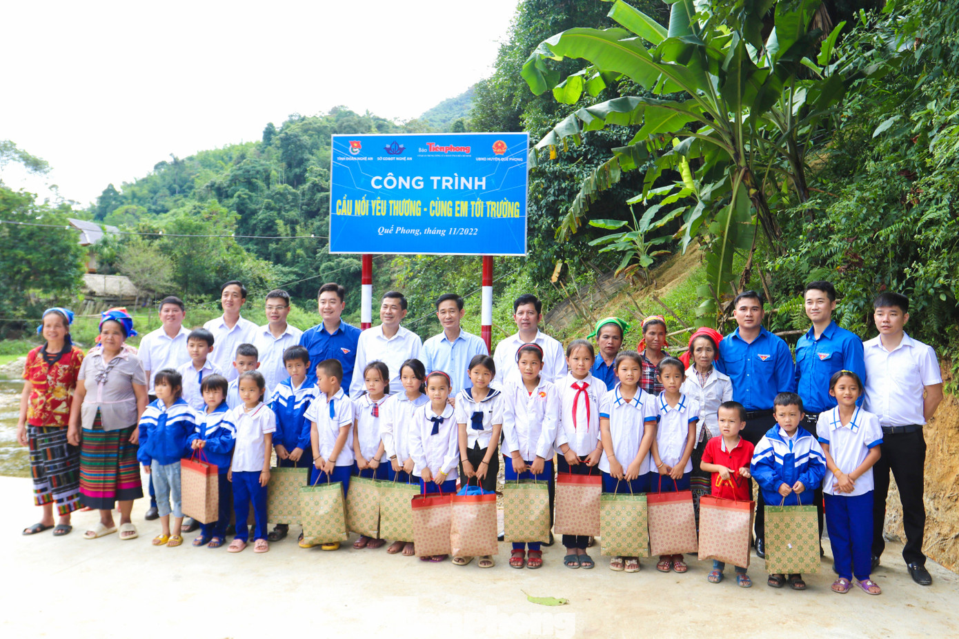 Ban tổ chức mong muốn được gắn thêm nhiều biển trên nhiều cây cầu yêu thương khác nơi miền rẻo cao, lan tỏa tình yêu thương, trách nhiệm vì cộng đồng.