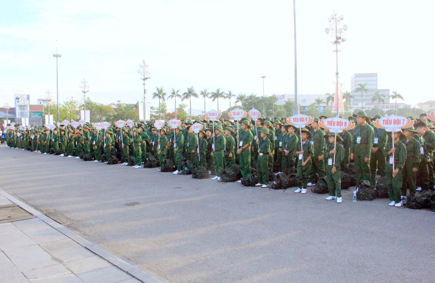 Hơn 500 học viên trở thành chiến sỹ nhí.