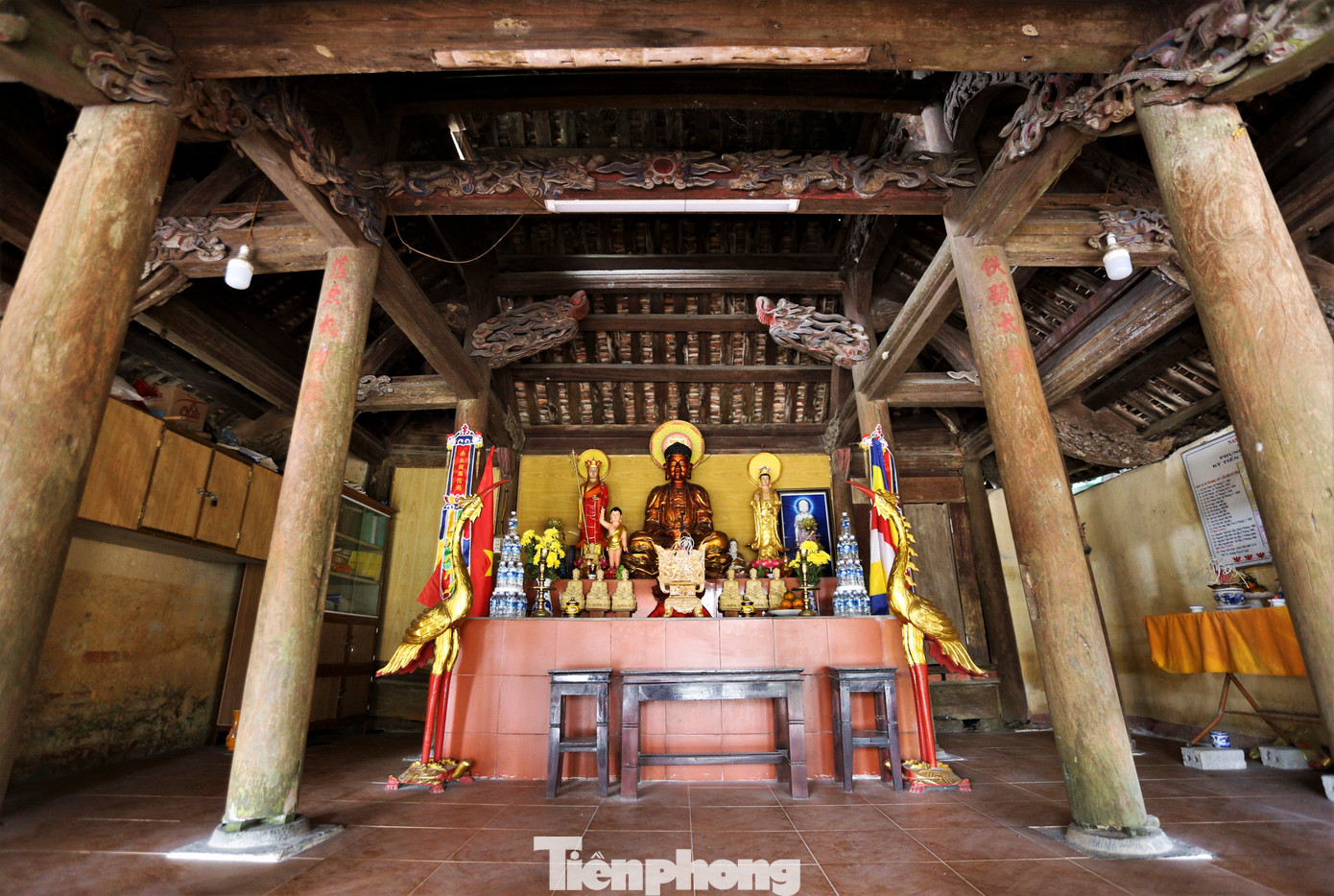 Chùa Thịnh Xá được tạo dựng một cách công phu, các mảng đề tài điêu khắc, chạm trổ, các mô típ trang trí đều ẩn chứa cao về giá trị mỹ thuật, nghệ thuật dân gian với các đề tài dân gian như lá sen, hoa sen, rùa.