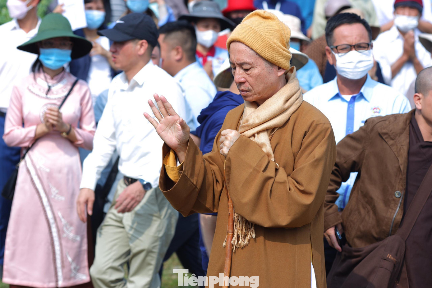 Trước khi phóng sinh, nhà chùa cũng đã cúng thí thực, cầu siêu cho hương linh bị đuối nước, cầu an cho phật tử và nhân dân.