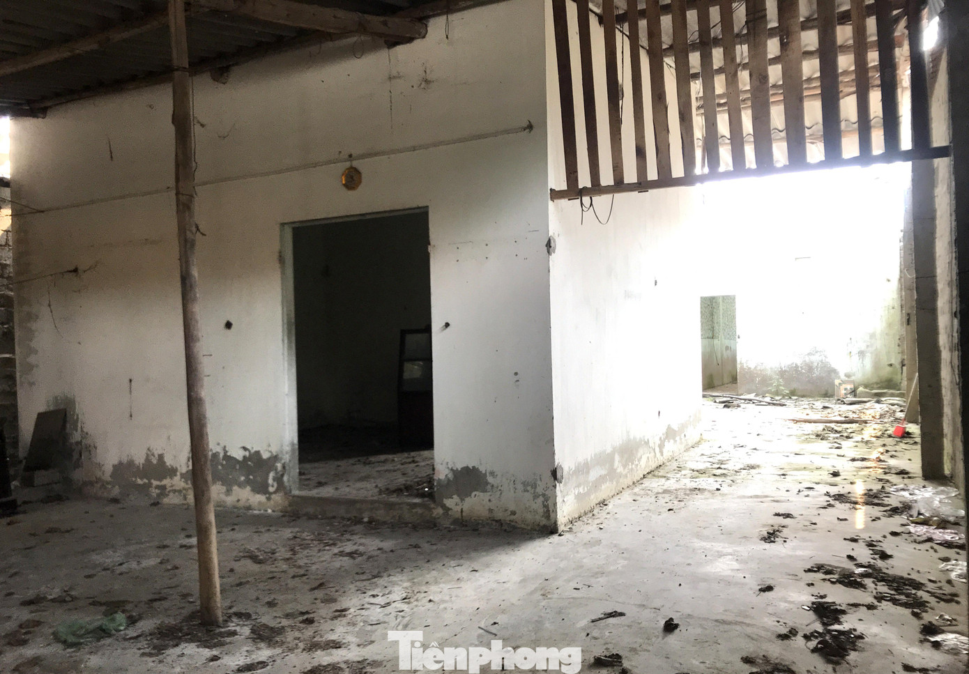 Lãnh đạo UBND xã Diễn Hải cho biết, phần lớn các ki ốt ở đây đều đã dừng hoạt động, chỉ một số người dân địa phương còn tận dụng ki ốt để làm kho chứa đồ nghề đi biển.