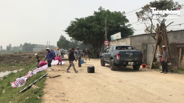 Vụ tai nạn thảm khốc xảy ra vào ngày 6/3 giữa xe ben chở vật liệu và xe máy khiến 4 người tử vong thương tâm.