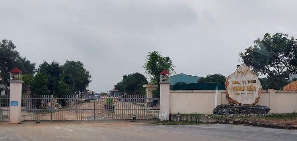 Công ty TNHH Châu Tiến nơi 8 công nhân từng làm việc thì mắc bệnh bụi phổi, 3 trong số đó đã tử vong. (Ảnh: Đình Tiệp). Công ty TNHH Châu Tiến nơi 8 công nhân từng làm việc thì mắc bệnh bụi phổi, 3 trong số đó đã tử vong. (Ảnh: Đình Tiệp).