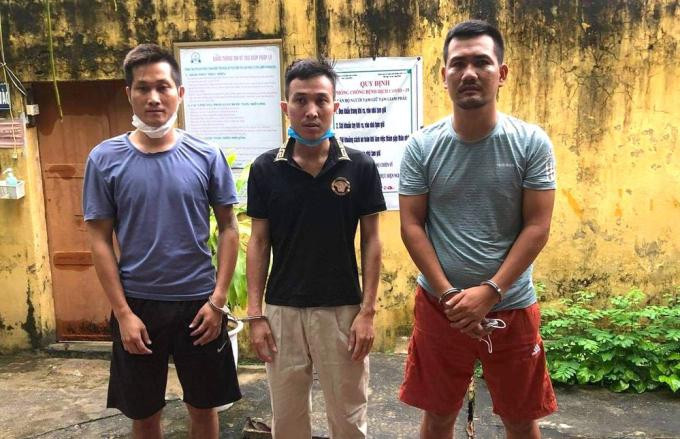 Các đối tượng tại cơ quan công an Các đối tượng tại cơ quan công an