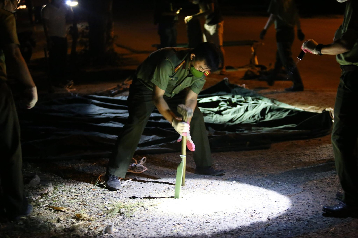 Chốt 9: Tại đường Quốc lộ 1A đoạn qua xã Nghi Liên, thành phố Vinh; Chốt 10: Đường Quốc lộ 46A về phía Đông (đối di ện Đ ại h ọc Vinh cơ sở 2); Chốt 11: Đường 72m về phía Đông (địa phận xã Nghi Đức giáp ranh với xã Nghi Phong, huyện Nghi Lộc); Chốt 12: Đường Lê Viết Thuật (địa phận xã Hưng Lộc giáp ranh với xã Nghi Phong, huyện Nghi Lộc).