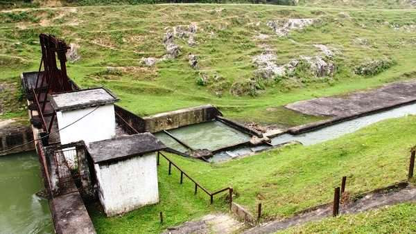 Cống Hiệp Hòa nơi 98 thanh niên tử nạn trong quá trình nâng cấp năm 1978. Cống Hiệp Hòa nơi 98 thanh niên tử nạn trong quá trình nâng cấp năm 1978.