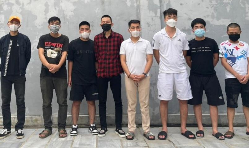 Các đối tượng tai cơ quan công an