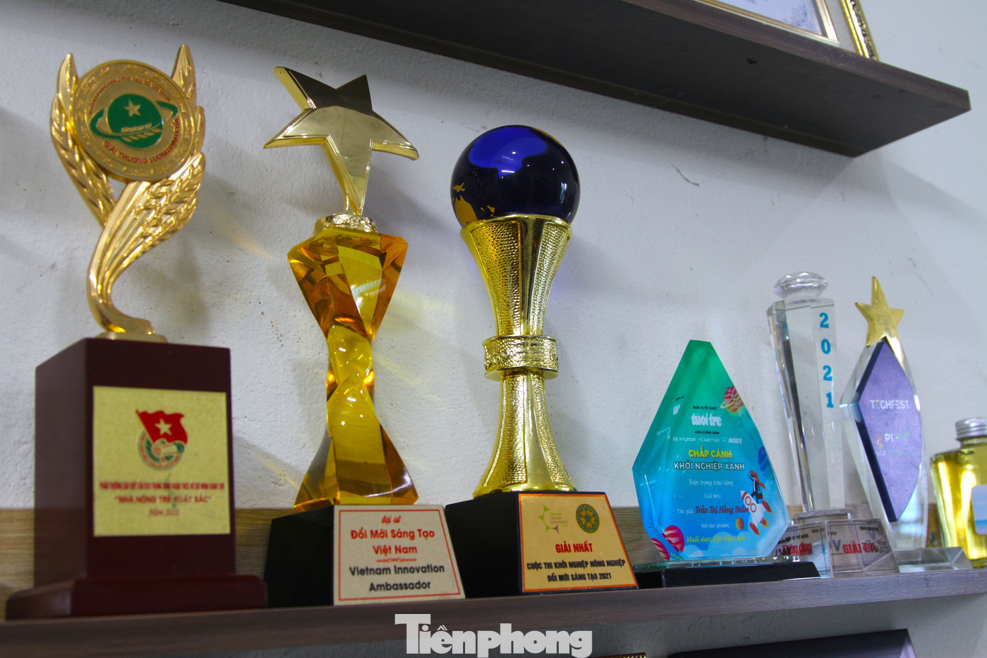 Dự án muối của vợ chồng Vinh đã đạt nhiều giải thưởng lớn ở các cuộc thi khởi nghiệp.