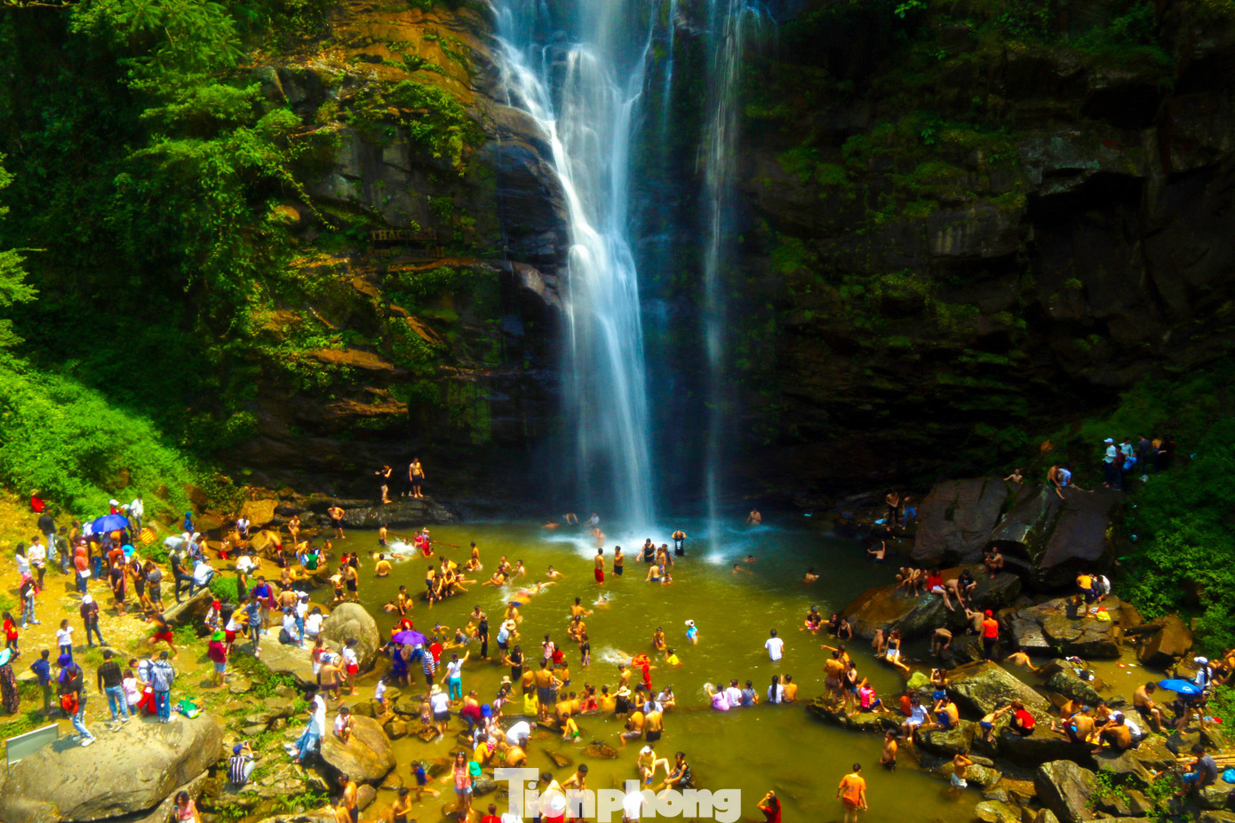 Choáng ngợp trước vẻ đẹp của Thác Kèm - 'Dải lụa trắng' giữa đại ngàn ảnh 4