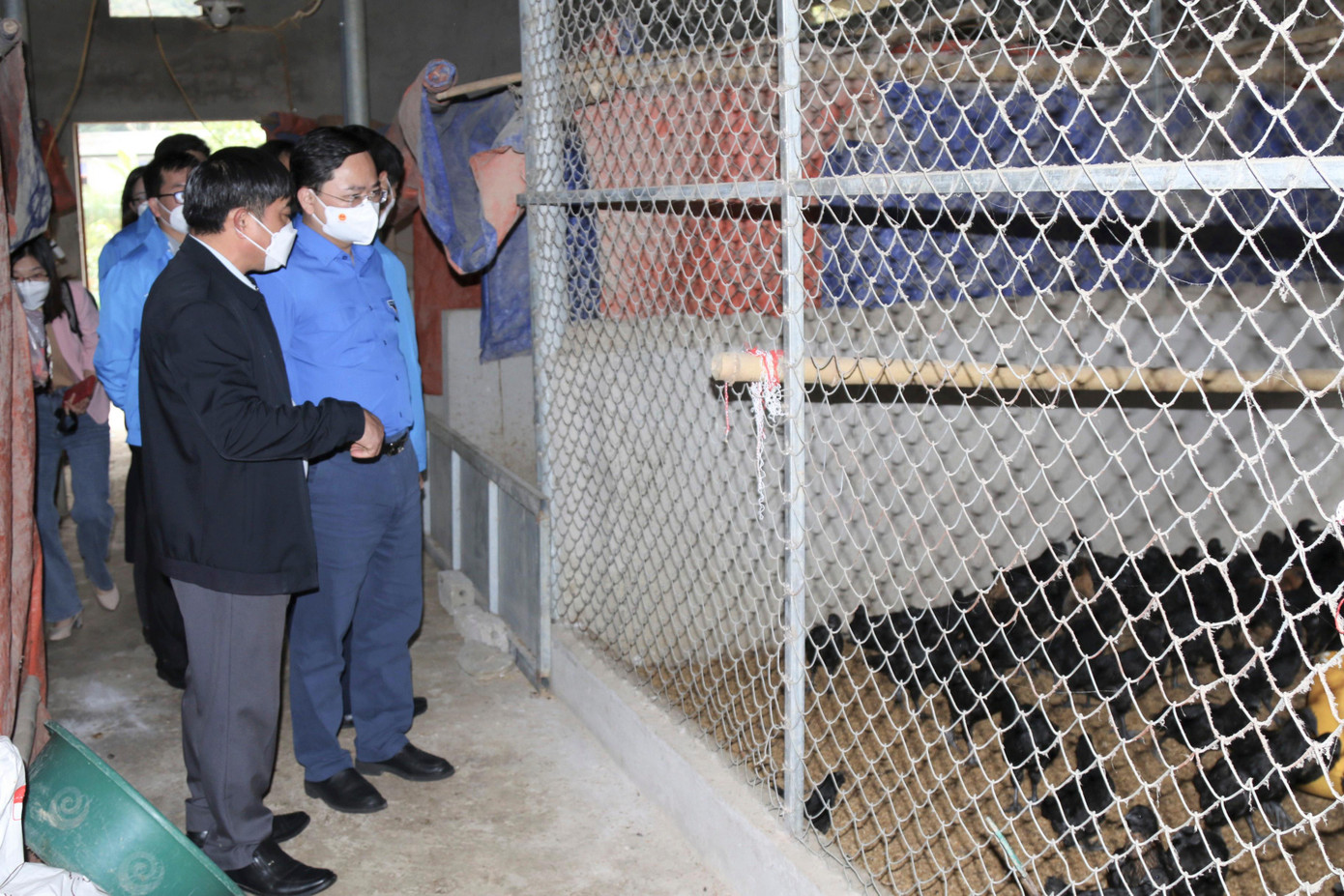 Tổng đội TNXP 9 Nghệ An đứng chân tại xã Tam Hợp. Đây là xã biên giới đặc biệt khó khăn của huyện Tương Dương. Người dân nơi đây phần lớn là đồng bào Mông, Thái, Tày Poọng. Từ năm 2014 đến nay, Tổng đội TNXP 9 đã tuyên truyền, vận động người dân thay đổi cách thức sản xuất, thử nghiệm các mô hình cây trồng, vật nuôi phù hợp với đất đai, khí hậu miền núi.