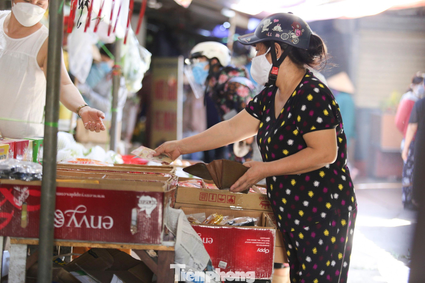 Để được mở cửa trở lại, các chợ dân sinh phải đảm bảo công tác phòng chống dịch.