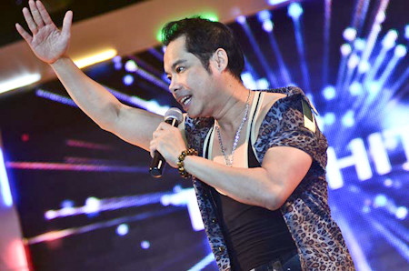 Chuyện ít biết về 'ông hoàng nhạc sến' Ngọc Sơn ảnh 2