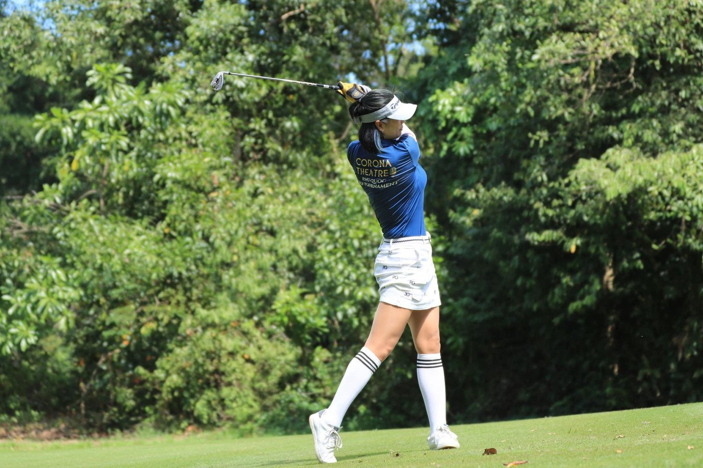 Kim Huệ chuyển hướng chơi golf sau khi giải nghệ.