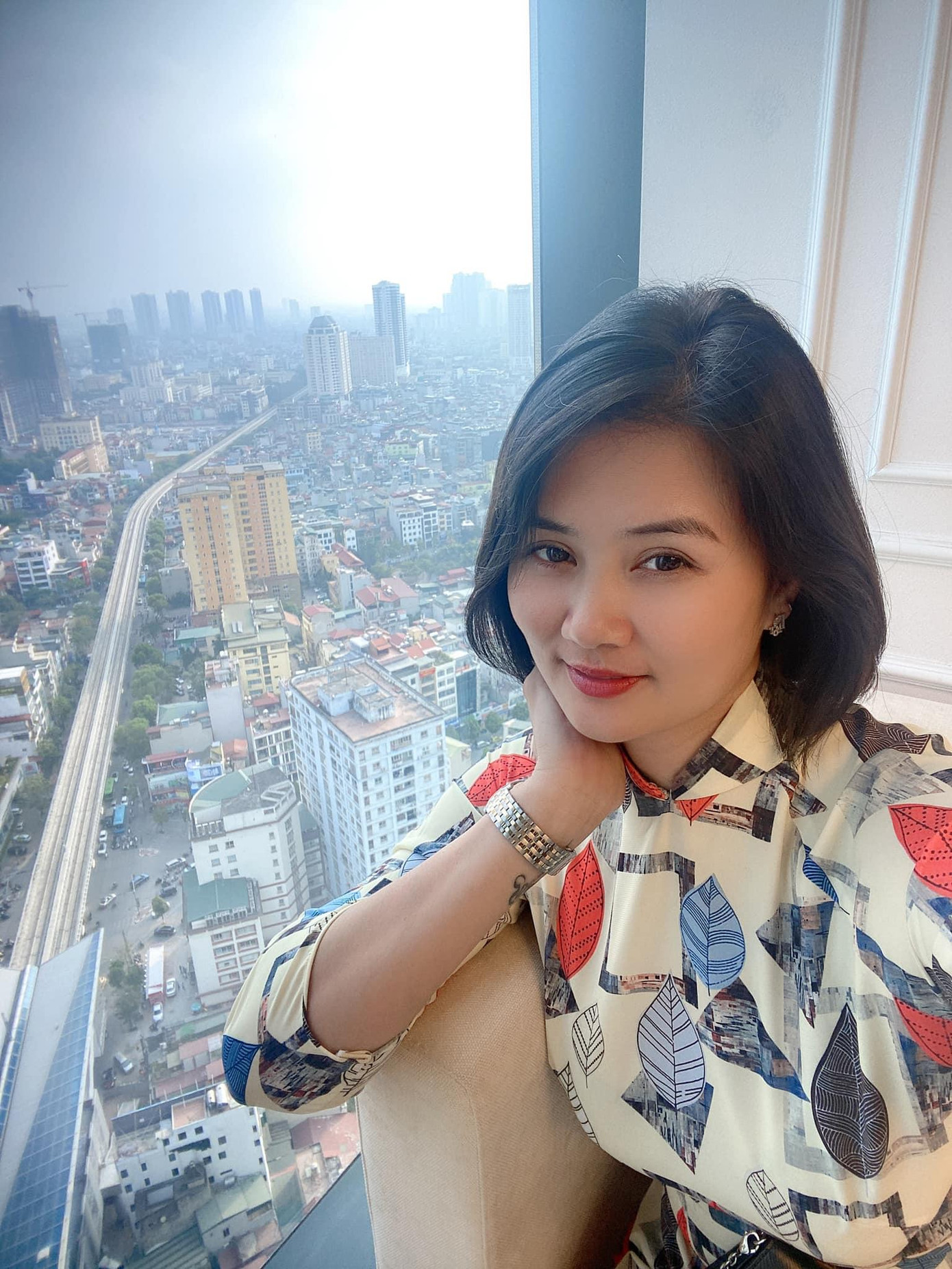 Nhan sắc hoa khôi ở tuổi 40.