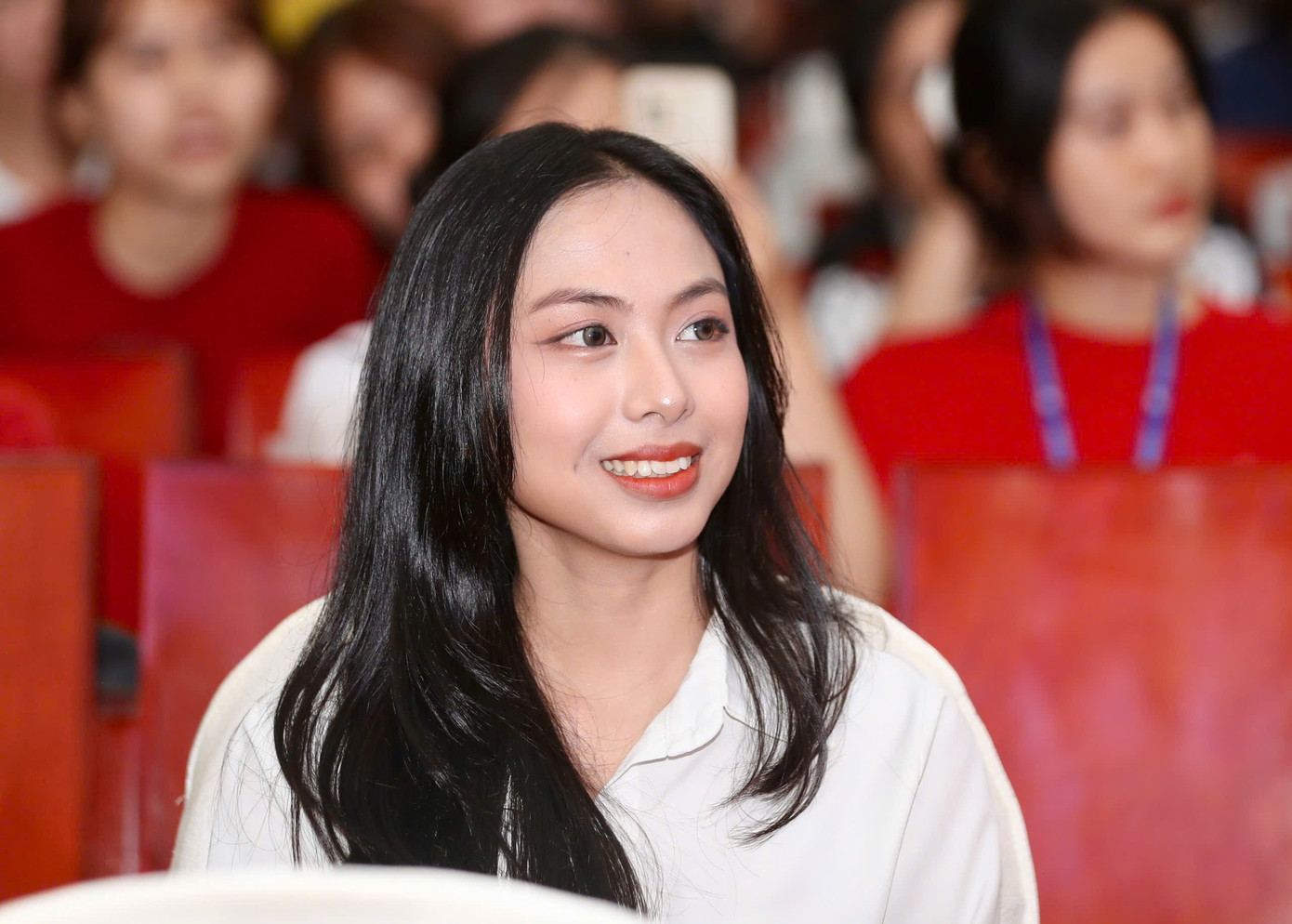 Ngày hội tuyển sinh của Hoa hậu Việt Nam 2024 tại Đại học Mở TPHCM còn thu hút một số nữ sinh trên địa bàn. Họ đều là những người đã ghi danh tại cuộc thi, mong muốn hiểu hơn về những quy chế, tiêu chí của Hoa hậu Việt Nam 2024. Ngày hội tuyển sinh của Hoa hậu Việt Nam 2024 tại Đại học Mở TPHCM còn thu hút một số nữ sinh trên địa bàn. Họ đều là những người đã ghi danh tại cuộc thi, mong muốn hiểu hơn về những quy chế, tiêu chí của Hoa hậu Việt Nam 2024.