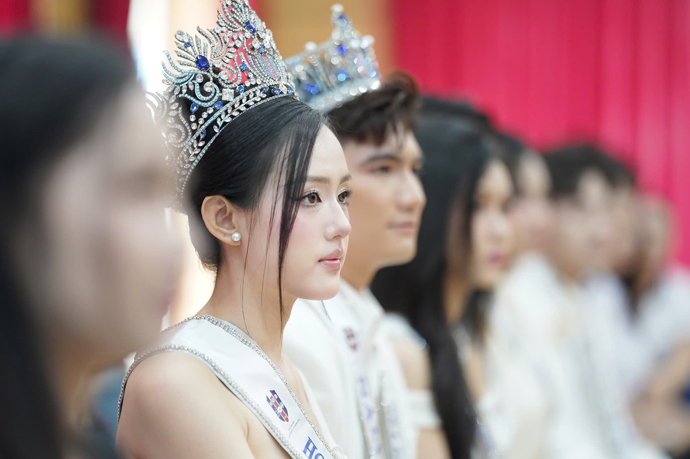 “Nếu tham gia Hoa hậu Việt Nam 2024, tôi nghĩ mình cần trau dồi nhiều hơn những kỹ năng như catwalk, giao tiếp. Tôi nghĩ đây là hành trình đáng để các cô gái thử sức trong thanh xuân của mình”, Anh Thư chia sẻ. “Nếu tham gia Hoa hậu Việt Nam 2024, tôi nghĩ mình cần trau dồi nhiều hơn những kỹ năng như catwalk, giao tiếp. Tôi nghĩ đây là hành trình đáng để các cô gái thử sức trong thanh xuân của mình”, Anh Thư chia sẻ.