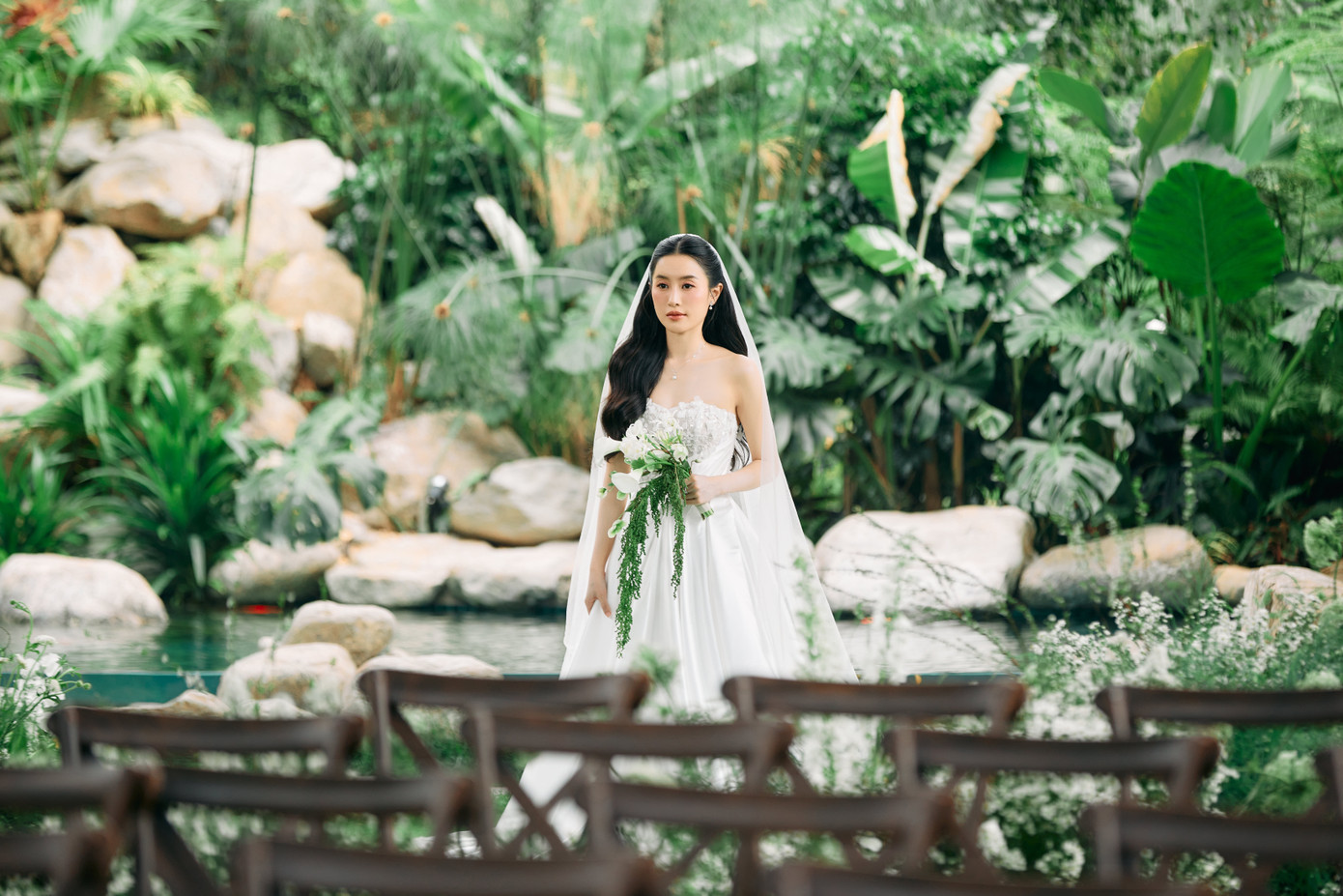 &quot;Từ ngày yêu em, anh đời hơn, vui hơn, anh sống nhiều hơn là chạy, thong dong hơn trên hành trình vạn dặm của mình&quot;, Vũ Cát Tường chia sẻ.