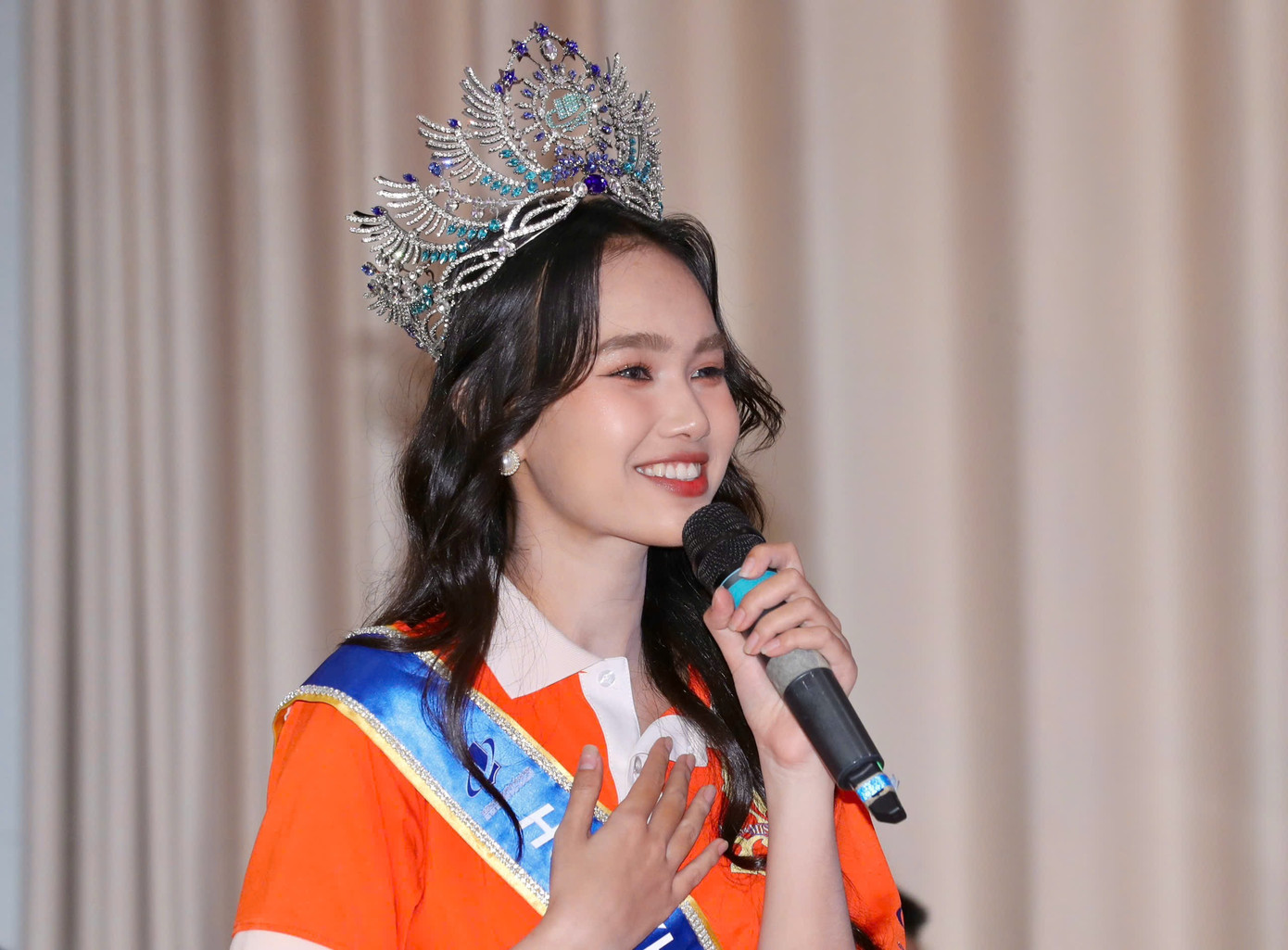 Theo Trúc Vi, sau khi có danh hiệu, cô có thêm tự tin nếu bắt đầu hành trình mới tại Hoa hậu Việt Nam. Tuy nhiên, cô đang phân vân về quyết định tham gia cuộc thi. Theo Trúc Vi, sau khi có danh hiệu, cô có thêm tự tin nếu bắt đầu hành trình mới tại Hoa hậu Việt Nam. Tuy nhiên, cô đang phân vân về quyết định tham gia cuộc thi.