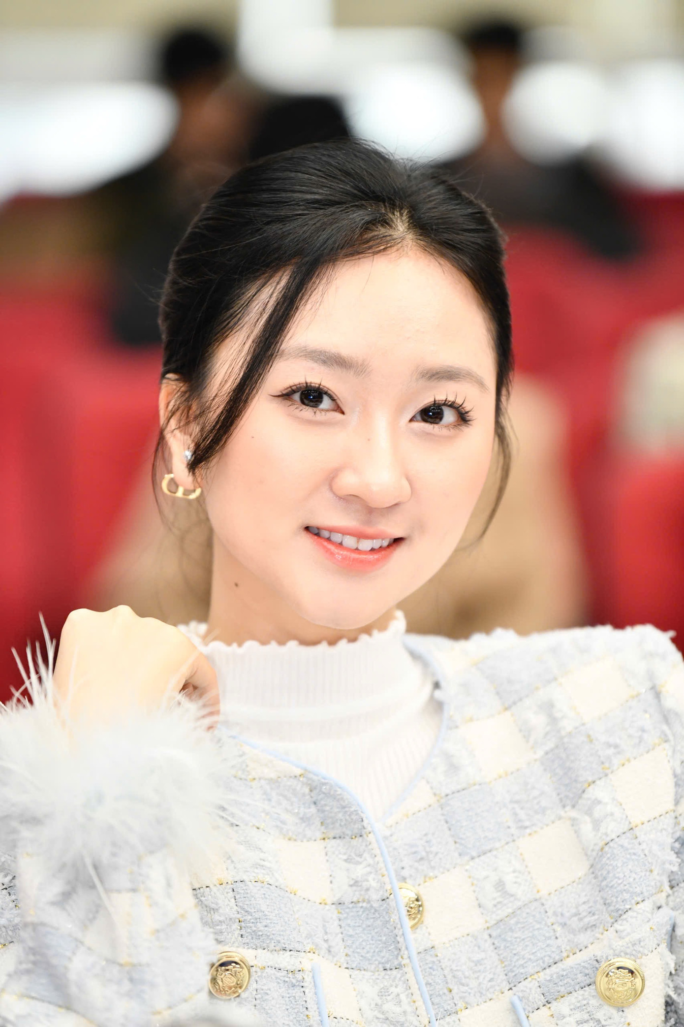 “19 đề cử đều là những tấm gương truyền cảm hứng tích cực cho giới trẻ và có sức lan tỏa trong xã hội. Dễ thấy là các đề cử trong lĩnh vực Văn hóa nghệ thuật như Hoa hậu Huỳnh Thị Thanh Thủy, ca sĩ Phương Mỹ Chi, ca sĩ Soobin Hoàng Sơn. Hay lĩnh vực Học tập có 10 học sinh cùng đạt Huân chương Lao động hạng Nhì, cùng giành Huy chương Vàng trong các cuộc thi Olympic quốc tế…”, Kim Trà My dẫn chứng.