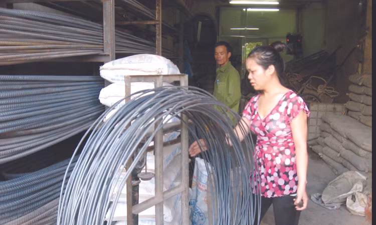 Lượng hàng tồn kho hiện nay của DN tới mức báo động Ảnh: Phạm Tuyên 