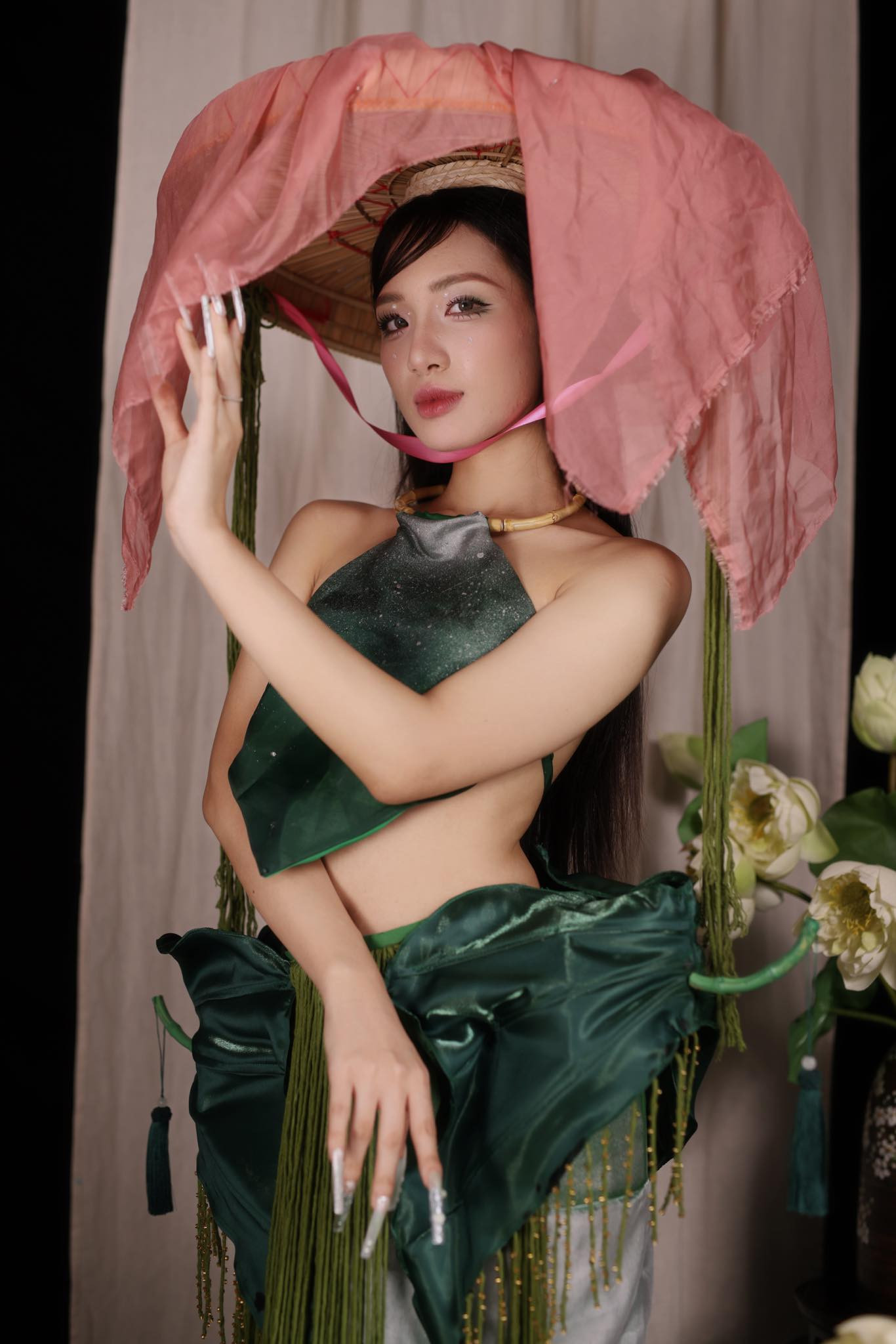 Giang Thanh cho rằng để giữ dáng phải có sức khỏe. Cô tập luyện cầu lông để rèn luyện vóc dáng. Bên cạnh đó, cô có năng khiếu về múa.