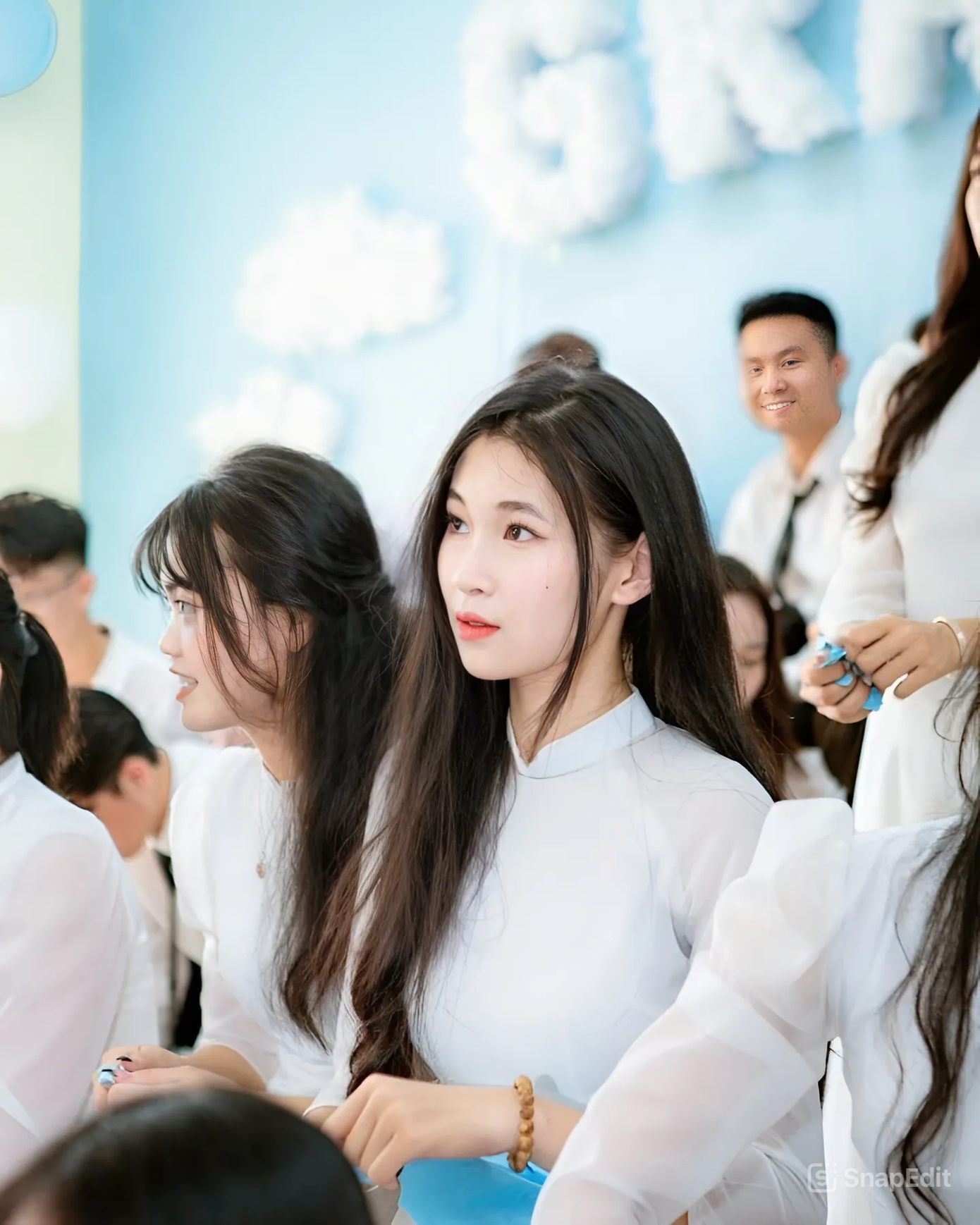 Hiền Nhi cho biết mục tiêu của cô khi tham gia Hoa hậu Việt Nam không chỉ khẳng định bản thân mà còn muốn truyền cảm hứng tích cực đến cộng đồng, góp phần cống hiến cho xã hội. Hình mẫu mà cô muốn hướng đến là đương kim Hoa hậu Việt Nam - Huỳnh Thị Thanh Thủy.