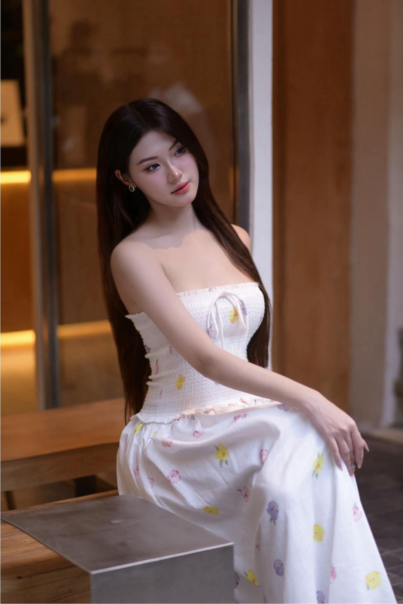 Ngoài việc học, Thu Thảo đang là người mẫu lookbook. Cô đã gắn bó với nghề khoảng hai năm. Nhờ sự cố gắng, cô đã có cơ hội làm việc với nhiều thương hiệu, có thêm kinh nghiệm, trải nghiệm trong nghề.