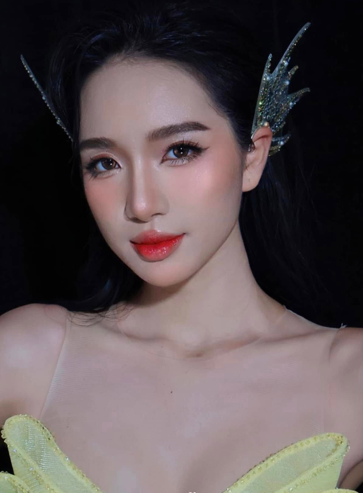 Khi lên Hà Nội học đại học, Giang Thanh đã làm thêm nhiều công việc và cảm thấy mình khá phù hợp với lĩnh vực người mẫu. Cô kiên trì tập luyện để giữ vóc dáng và trau dồi kiến thức để có thể trụ vững với nghề.