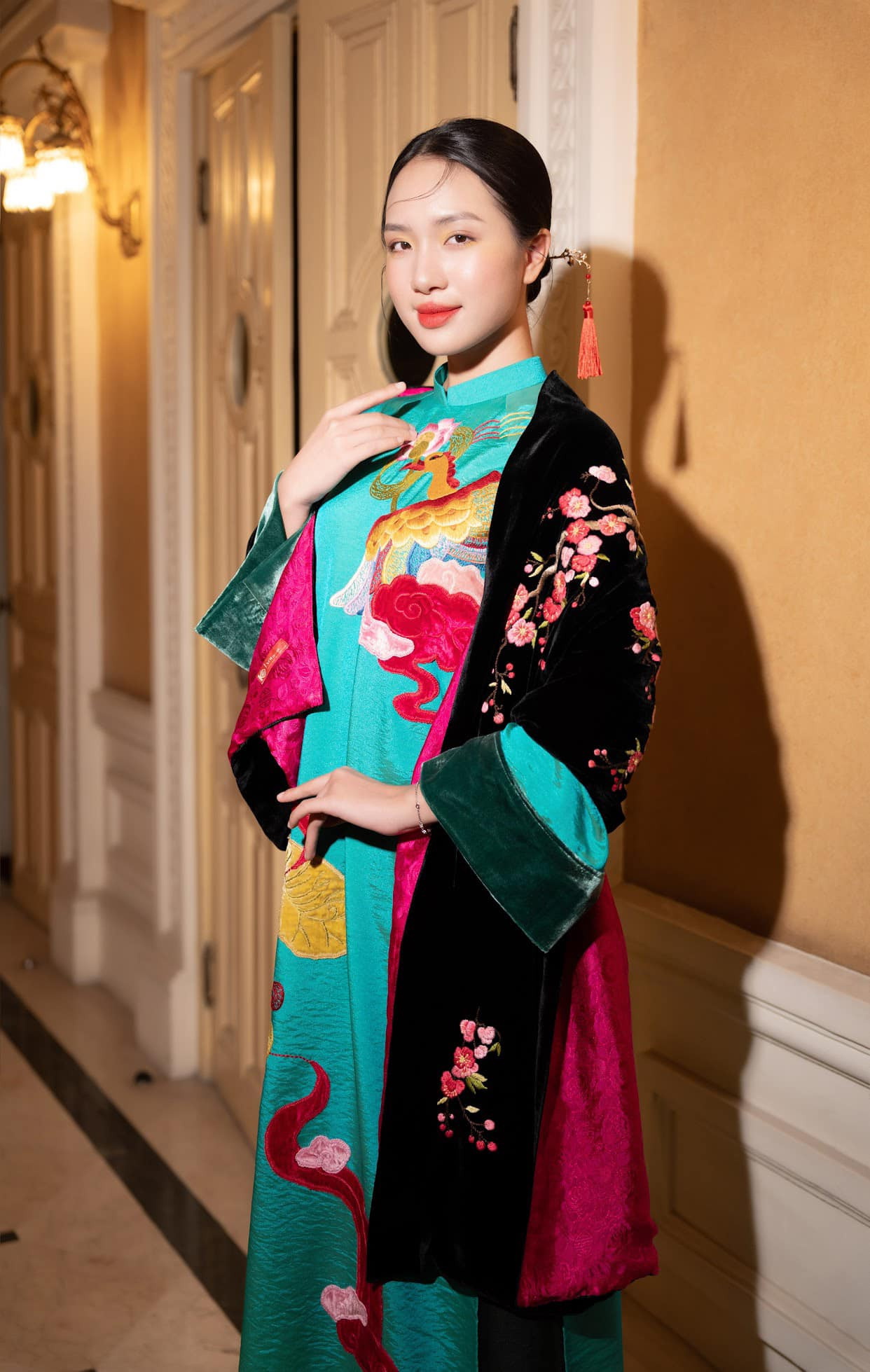 Giang Thanh nói cô không lo lắng mà thấy tự tin ở vòng thi nhân trắc học. “Tôi biết ơn bố mẹ đã có công sinh thành và trao cho tôi một vẻ đẹp nguyên bản khiến tôi rất tự tin”, cô nói.