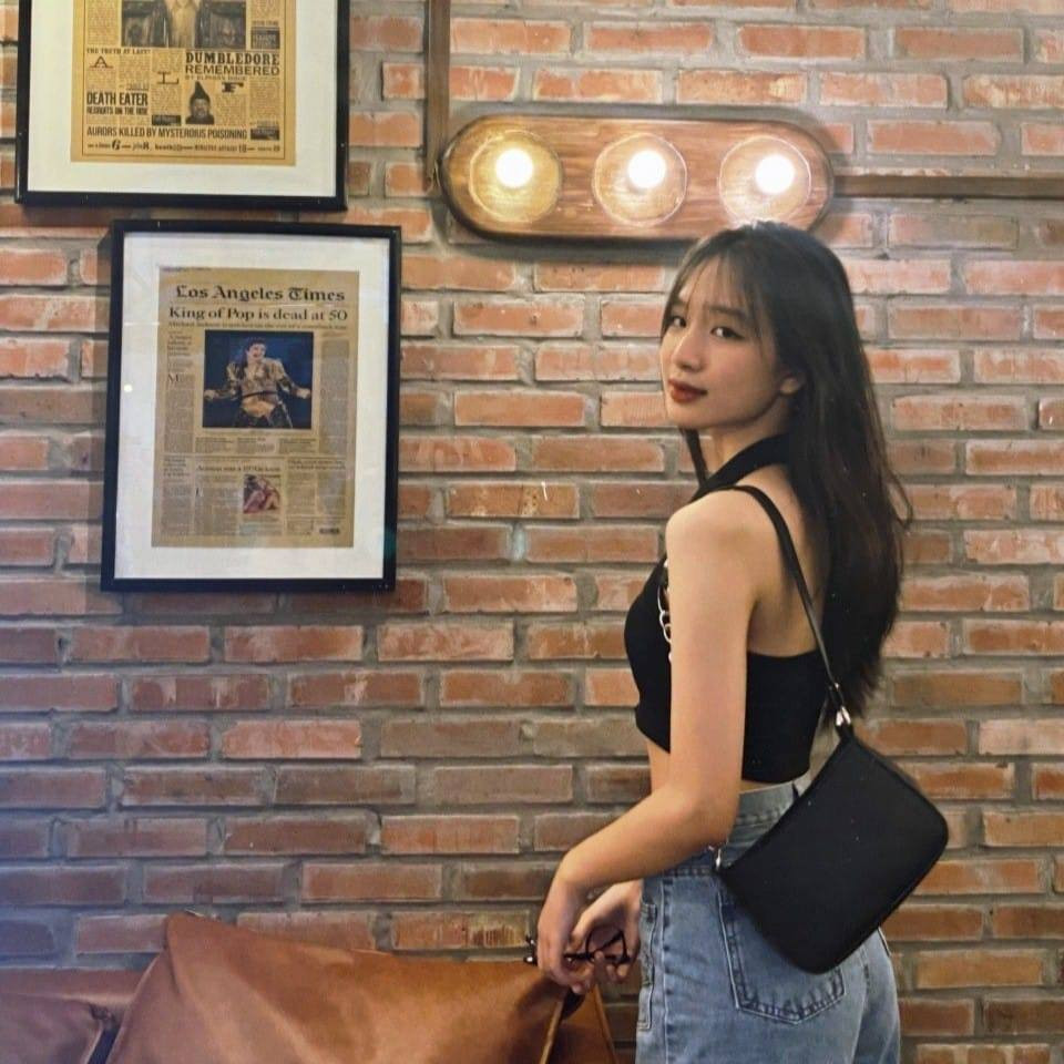 “Khi đến với Hoa hậu Việt Nam 2024, tôi tự tin khẳng định đây là cuộc thi đề cao vẻ đẹp nguyên bản và tôi muốn khẳng định với các fan sắc đẹp Việt Nam rằng tất cả thí sinh tham dự cuộc thi Hoa hậu Việt Nam đều có vẻ đẹp tự nhiên. Trải qua vòng nhân trắc học, các bác sĩ đã kiểm tra rất kỹ và các thí sinh được vào vòng trong không có ai từng trải qua phẫu thuật thẩm mỹ”, cô chia sẻ thêm.