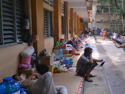 Người bệnh sẽ hưởng được chất lượng tương ứng khi tăng giá viện phí lần này?. ảnh L.N