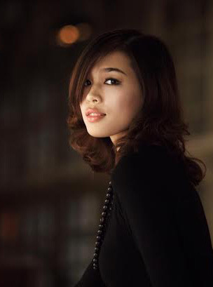 Linh Lê ra mắt tập thơ đầu tay “Còn lại tiếng người hót đắng cay” ảnh 2