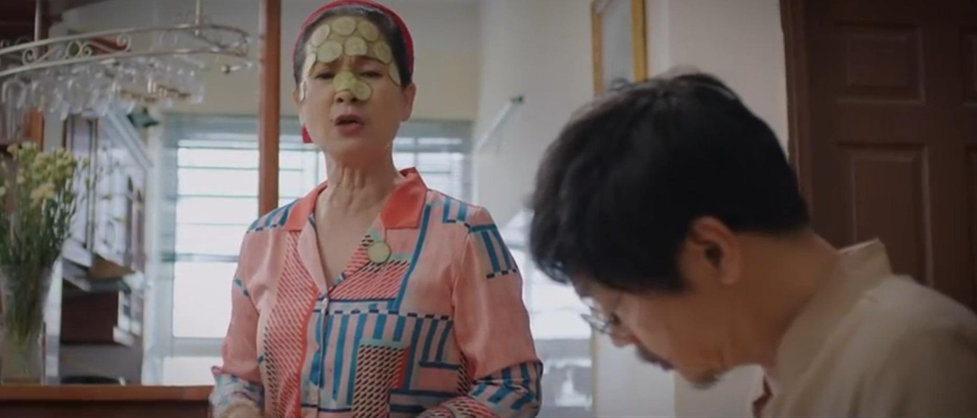 Mối quan hệ với mẹ chồng cũng khiến Khánh stress