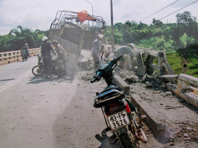 Một vụ tai nạn xảy ra tại cầu 38 