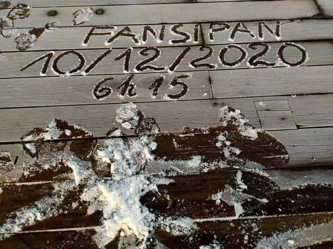 Sương muối xuất hiện trên đỉnh Fansipan đêm 10/12/2020 Sương muối xuất hiện trên đỉnh Fansipan đêm 10/12/2020